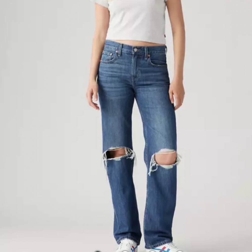 🦋 Levi's Distressed Straight Leg Jeans - Low Pro 🦋